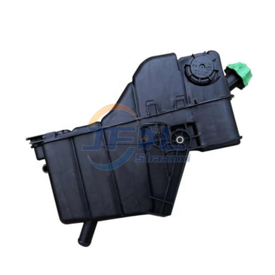 Truck Radiator Water Tank Coolant Expansion Tank 005003049 A0005003449 A0005003849 for Mercedes Benz Actros
